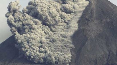 [사진] 인도네시아 화산 또 분출