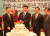 2012년 8월 31일 중국 베이징 인민대회당에서 열린 한중수교 20주년 기념 리셉션에 참석한 시진핑(習近平) 당시 중국 국가부주석이 축하 케이크 커팅을 하고 있다. [연합뉴스]