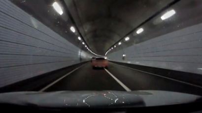 BMW 4대 줄지어 난폭운전 사망사고… 터널안에서 오토바이 들이받아 70대 숨져