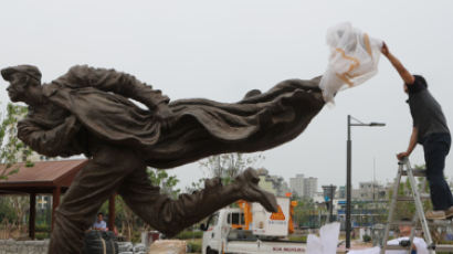 [사진] 의정부 ‘안중근 동상’ 설치 … 시진핑의 선물?