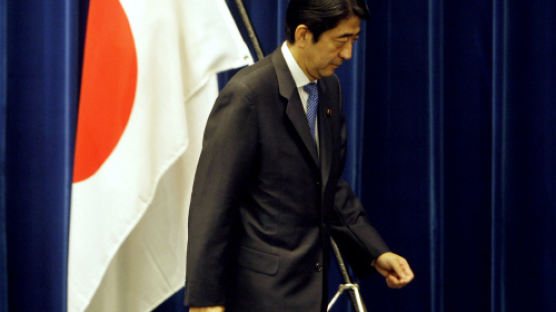 일본 국민 10명 중 6명 "아베 연임 반대"