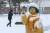 시민들의 모금으로 광주 서구 광주시청 앞 광장에 서 있는 평화의 소녀상. [연합뉴스]