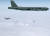 지난달 25일(현지시간) 미국 캘리포니아주에서 미 공군 B-52H 전략폭격기가 전단지 폭탄 투하를 통해 심리전용 전단을 뿌리는 훈련을 하고 있다. [사진 미 공군]