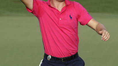 '행운의 2m 버디 퍼트' 토마스, PGA 챔피언십 첫 우승