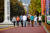 대전시 대덕구 오정동 한남대 캠퍼스에서 학생과 교수들이 산책하고 있다. [사진 한남대]