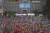 15일 오후 서울광장에서 열린 주권회복과 한반도 평화실현 8·15 범국민대회에서 참가자들이 사드 배치 반대 등을 촉구하고 있다.
