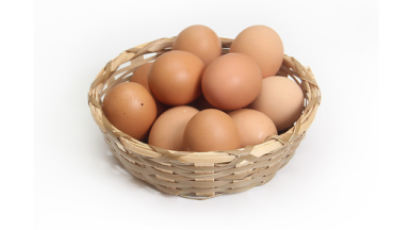 [e글중심] 하루 1개씩 먹는 계란'살충제 공포' 