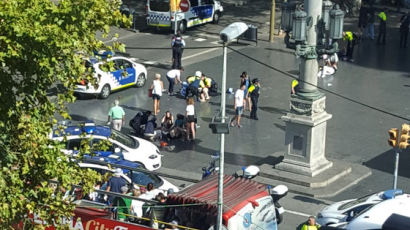 바르셀로나 차량 테러로 14명 숨지고 100여명 부상…희생자 34개국 출신