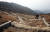 2006년 수해로 산사태가 난 설악산 대청봉 부근 절개지에 지난 2007년 보강공사를 실시한 모습. [중앙포토]