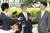 김명수 대법원장 후보자가 22일 오후 양승태 대법원장과 만나기위해 서울 서초구 대법원으로 들어서고 있다. 장진영 기자