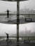 제13호 태풍 하토가 내습한 23일 홍콩 빅토리아 하버에서 한 남성이 강풍을 몸으로 느끼다 강풍에 넘어지고 있다.[AP=연합뉴스]