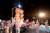 지난 26일 전북 무주군 남대천변에서 열린 '제21회 무주 반딧불축제' 개막식 전 반디 길놀이(입장식) 모습. [사진 무주군]