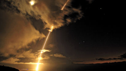북한 도발 하루만에 미 군함, 하와이서 미사일 요격시험 성공