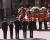 1997년 9월 6일 다이애나 관이 아들들이 지켜보는 가운데 장례식장인 웨스트 민스터 사원으로 들어가고 있다.[AP=연합뉴스]