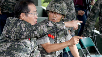 해병대 찾아가 안보 강조한 자유한국당