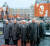 1990년 11월 모스크바 붉은 광장. 소련 공산당 서기장 고르바초프(오른쪽 둘째)가 옐친(오른쪽)등 당 간부와 레닌 묘소로 걸어가고 있다. 굼 백화점에 레닌의 초상화가 걸렸다. [중앙포토]