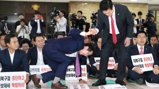 한국당 “민주당 문건은 방송장악 블랙리스트”