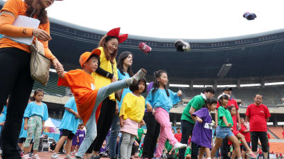 [서소문사진관]외국인근로자 가족의 가을운동회