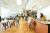 카페 같은 분위기의 공용오피스인 미국 뉴욕에 있는 위워크 첼시점. [사진 위워크]
