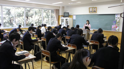 日 고교무상화 대상서 '조선학교' 제외…도쿄선 '합법' 판결 
