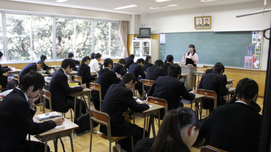 日 고교무상화 대상서 '조선학교' 제외…도쿄선 '합법' 판결 