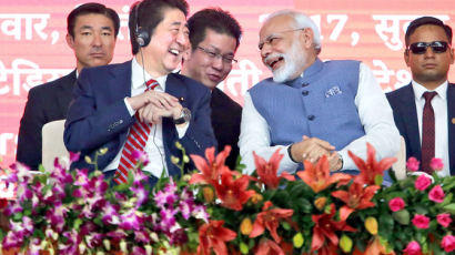 중국 견제 위해 밀착하는 일본-인도 …"北 압력 최대화" 합의