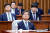 김명수 대법원장 후보자가 13일 이틀째 열린 인사청문회에서 의원들의 질의를 듣고 있다. [박종근 기자]