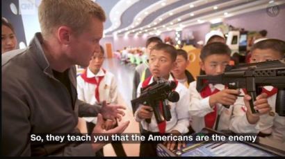 “미국인이면 쏴 죽여버리겠다”…CNN이 전하는 북한 어린이