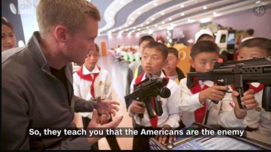 “미국인이면 쏴 죽여버리겠다”…CNN이 전하는 북한 어린이