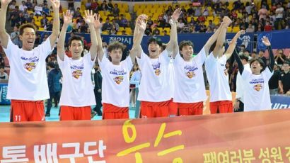 한국전력 컵대회 2연패, 하지만 김철수는 웃지 않았다