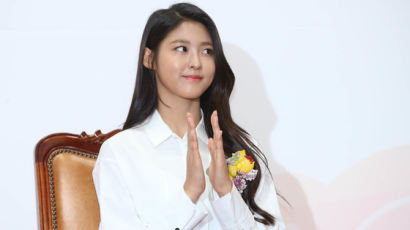 설현, 9월 女 광고모델 브랜드 평판 1위…김소현·아이유 제쳤다