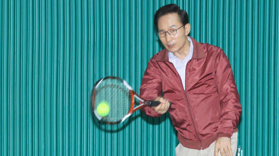 민주당 김병기 의원 “MB, 기무사 테니스장 올해 20여차례 이용” 
