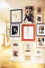 수많은 사진 액자로 장식한 에르베 피에르 집의 한 벽면. [사진 This is Glamorous]