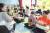 지난 21일 용인시 기흥구보건소에서 열린 아빠 육아학교에 참가한 참석자들이 모유수유 수업을 듣고 있다. [사진 용인시]