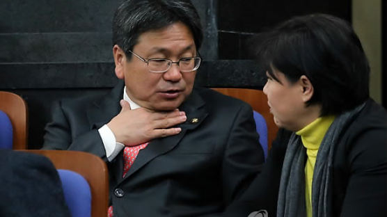 박 전 대통령 시정연설 뒤 경찰과 몸싸움한 강기정 전 의원, 무죄