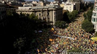 카탈루냐 독립투표 강행, 스페인 경찰 진압...337명 부상