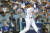 7일(한국시간) 애리조나와 디비전시리즈 1차전 첫 타석에서 선제 3점 홈런을 친 LA 다저스 저스틴 터너. [LA 다저스 트위터]