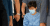 환자복을 입은 박근혜 전 대통령이 지난 8월 30일 서울 서초동 서울성모병원에서 허리 통증으로 진료를 받은 뒤 휠체어를 타고 병원을 나서고 있다. [연합뉴스]