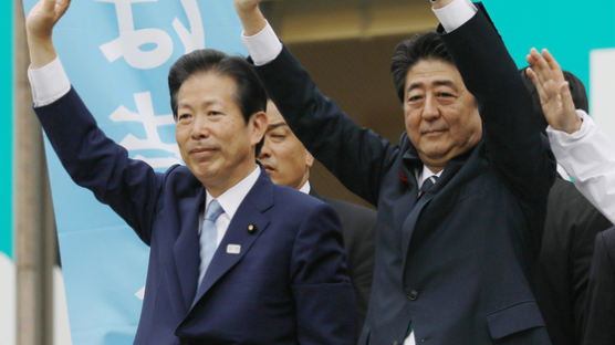 일본 자민당 단독 과반 확보 전망 … 개헌세력 정족수 3분의 2 넘을 듯
