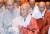 설정 스님(가운데)이 12일 서울 조계사에서 열린 조계종 총무원장 선거에서 당선된 뒤 대웅전으로 가고 있다. 설정 스님은 “불교다운 불교, 존경받는 불교, 신심 나는 불교를 만들겠다”고 말했다. [김상선 기자]