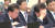 13일 열린 국회 국정감사에서 질의를 하던 김성수 의원이 MBC 동료가 받은 탄압에 대해 언급하던 중 감정을 추스리고 있다. [사진 국회방송 캡처]