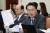 정진석 의원이 17일 국회에서 열린 병무청 국정감사에서 기찬수 병무청장에게 질의하고 있다. 임현동 기자 
