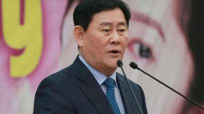 ‘탈당 권유’ 징계받은 최경환 “홍준표 대표 즉각 사퇴하라”