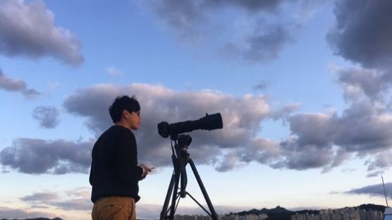 [더,오래] 이상원의 포토버킷(6) 어릴 적 '보름달 속 비행기' 그린 일본 만화 보며 사진 작가 꿈꿔