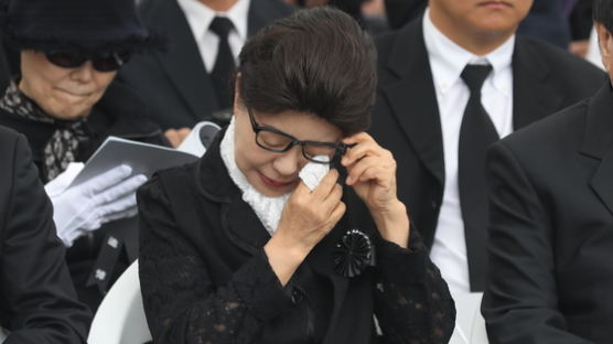 박근령 “박근혜, 민족 역사의 법정에선 무죄 받을 것”