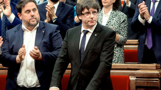 스페인 상원 오늘 본회의 … '카탈루냐 자치권 뺏기나' 초미의 관심사