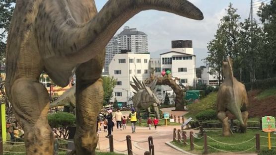 [굿모닝 내셔널] 공룡들 꿈틀꿈틀 … 쥐라기공원 온 듯