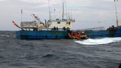 가거도 해상서 8명 탄 어선 전복…5명 구조·3명 실종