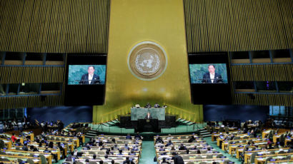 북핵 규탄 포함된 유엔 결의 3건 중 2건 기권 논란...정부 "역사,핵우산 고려" 반박