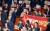 문재인 대통령이 1일 국회 본회의장에서 시정연설을 마친 뒤 자유한국당 의원들과 인사하고있다. 사진공동취재단